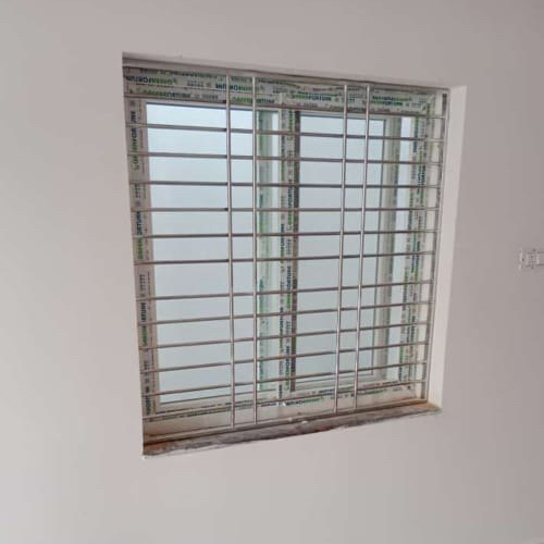 Ss Modern Window Grill - Feature: Rot Proof
