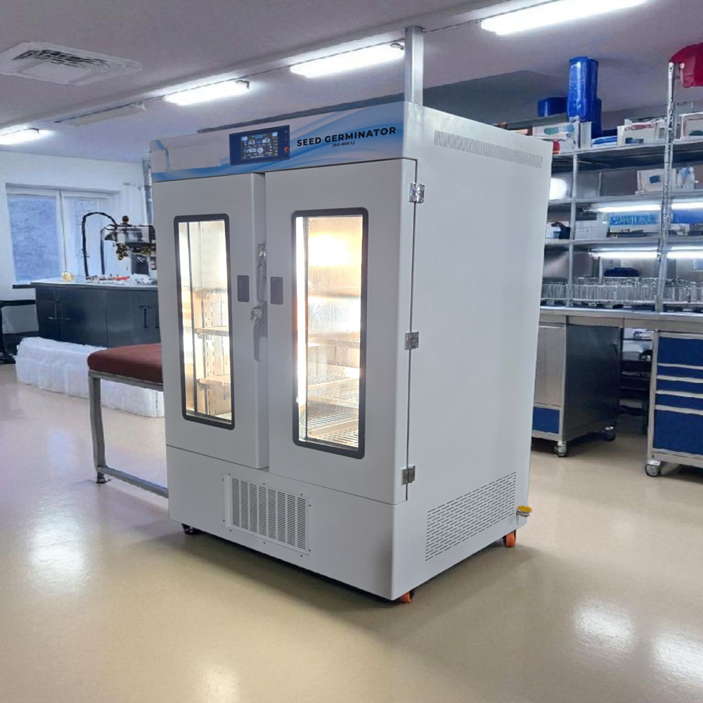 LuxMed Plant Growth Chamber