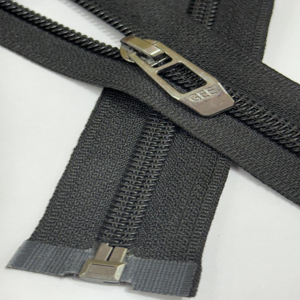 7 NO CFC GEE ZIPPER