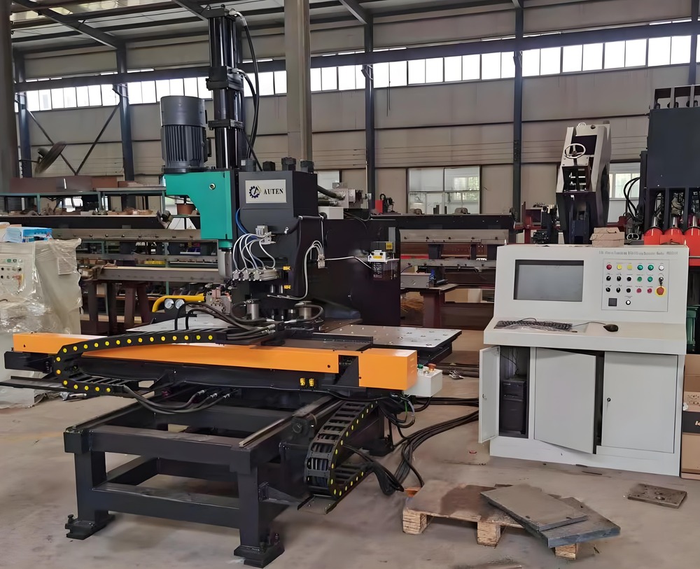 3.2*3*1.9m Overall Dimension CNC Plate Punching Marking And Drilling Machine 3 Die-Stations