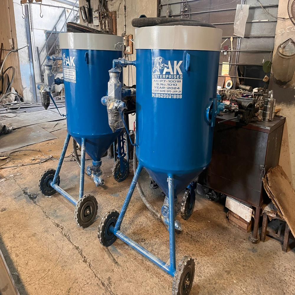 Portable Sand Blasting Machine - Feature: High Efficiency