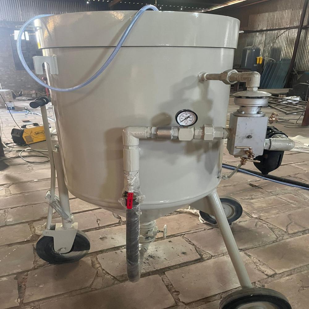 Air Operated Sand Blasting Machines