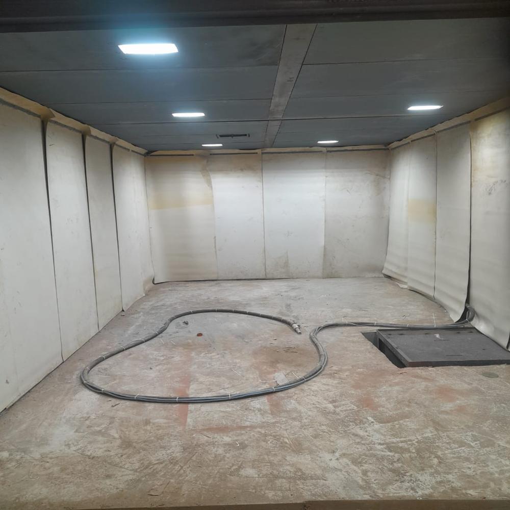 Industrial Blast Room System