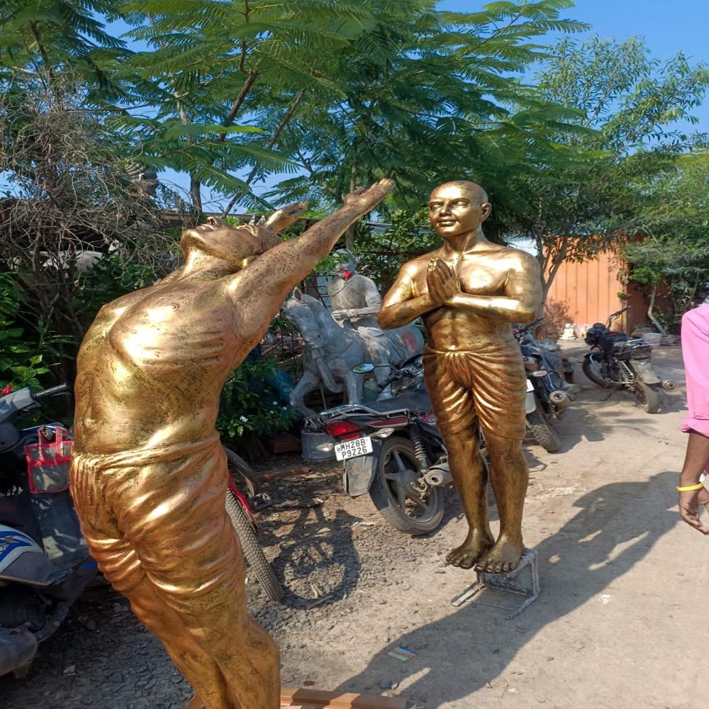 Fiber Surynamaskar Statue