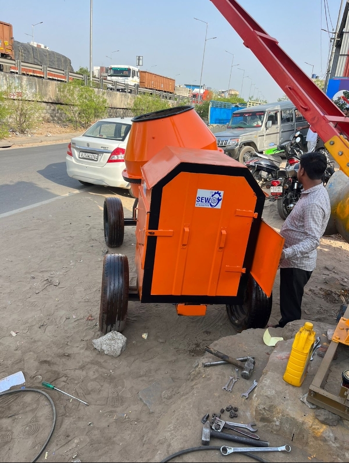 Concrete Mixer Machine - Capacity: 300 Ltr