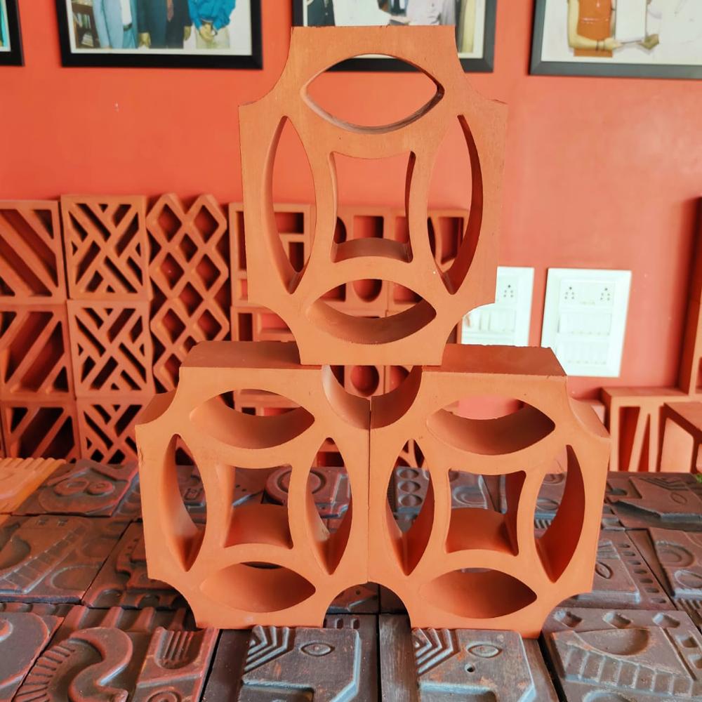 Clay Jali Star - Color: Red