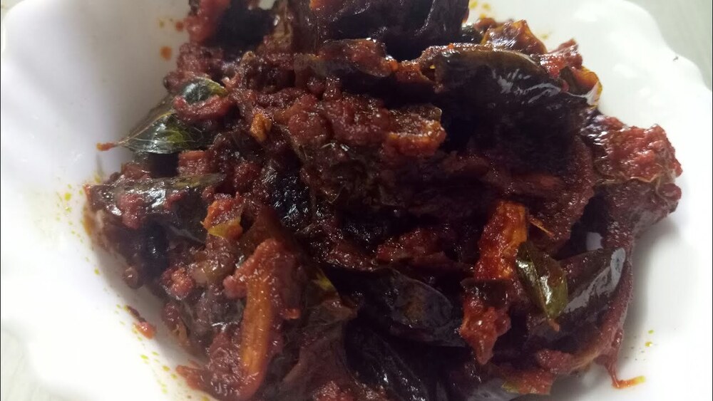 Curd Chilly Pickles - Additives: Not Added