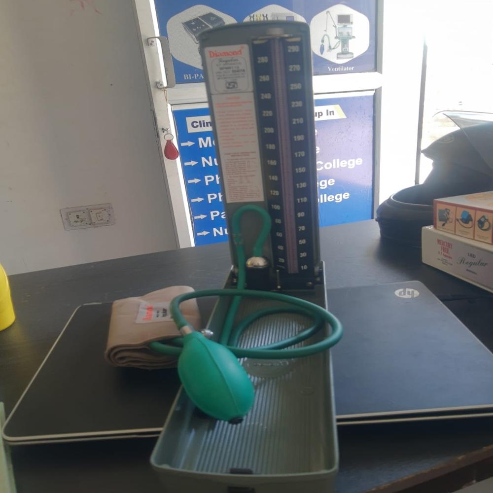 Diamond Blood Pressure Machine