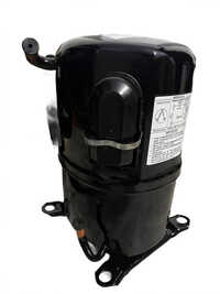 Aw 4522 Gas R 404  2 Ton Single Phase Compressor - Color: Black