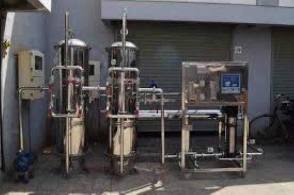 2000 LPH STAINLESS STEEL ( SS ) RO PLANT