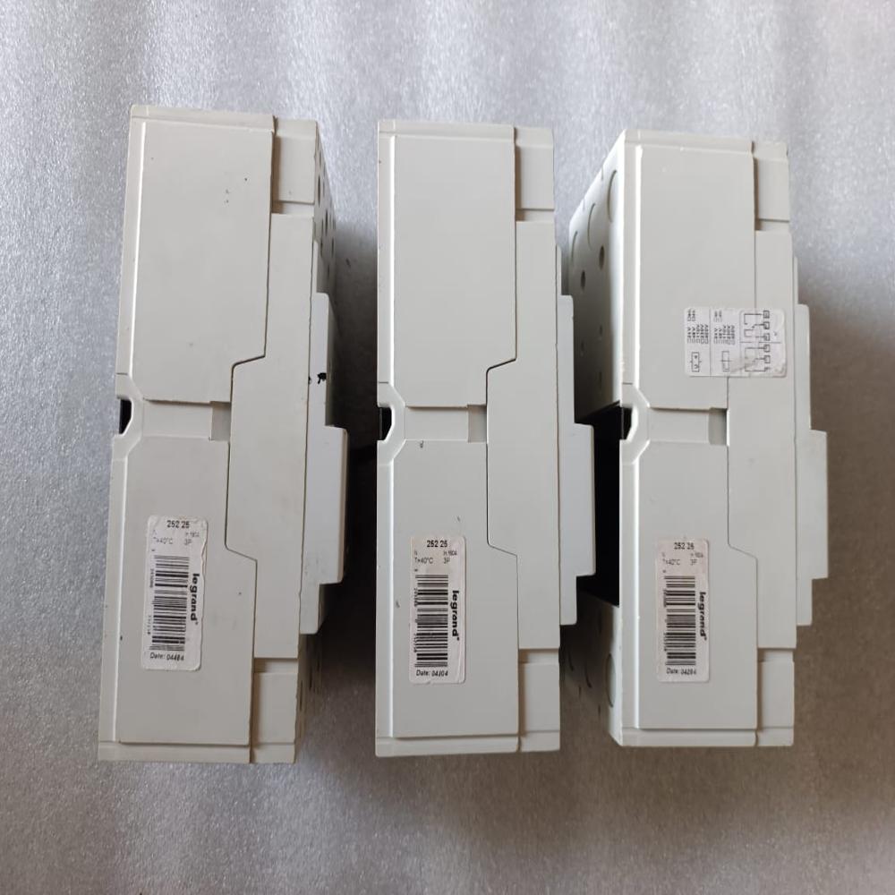Used Dpx 250er 160a Mccb Legrand Circuit Breaker 160a 3pole - Frequency: 50/60 Hertz (Hz)
