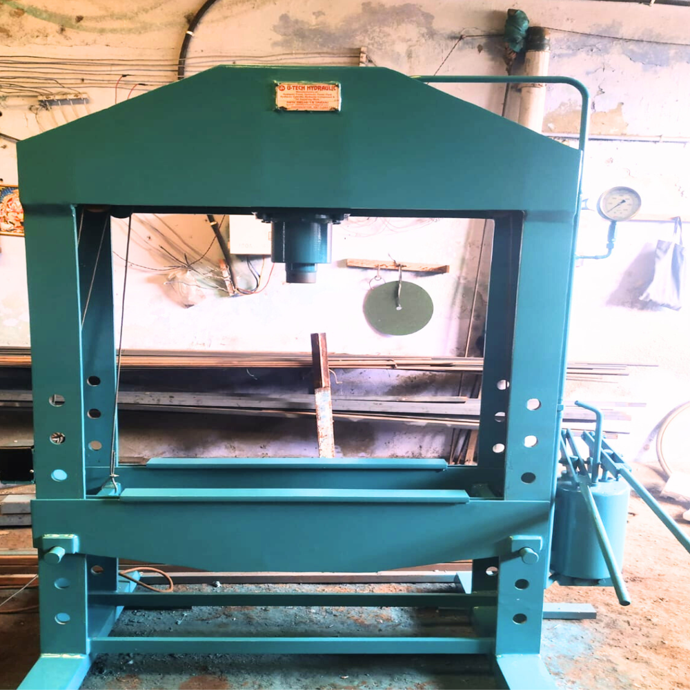 Hand Operated Hydraulic Press Machine