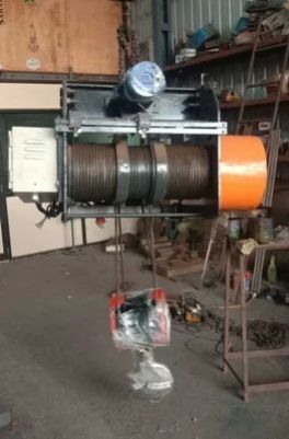 6 Meter Heavy Duty Electric Wire Rope Hoist - Capacity: 5 Ton