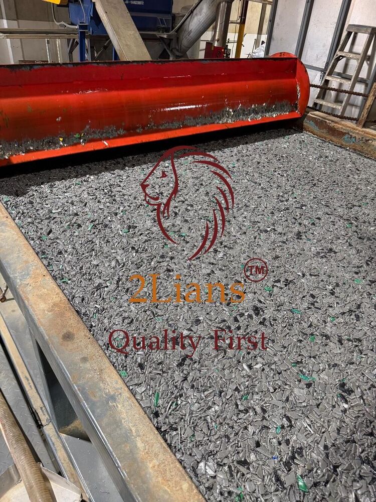 HDPE regrind from clean trash cans injection grade / Mixed colors scrap