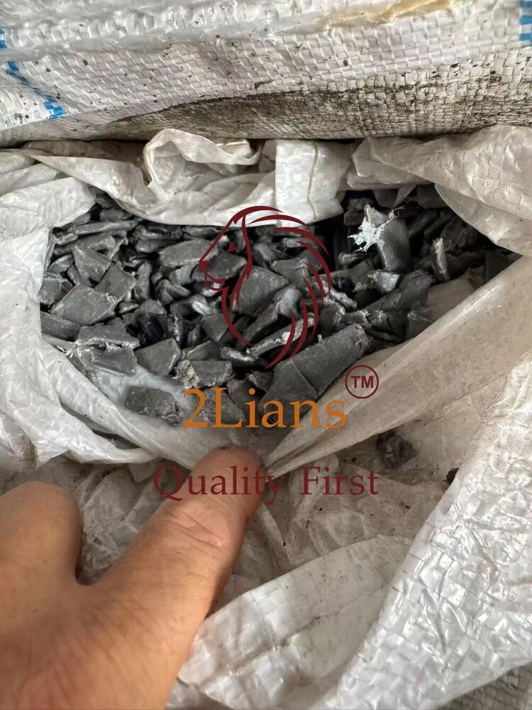 HDPE regrind from clean trash cans injection grade / Mixed colors scrap