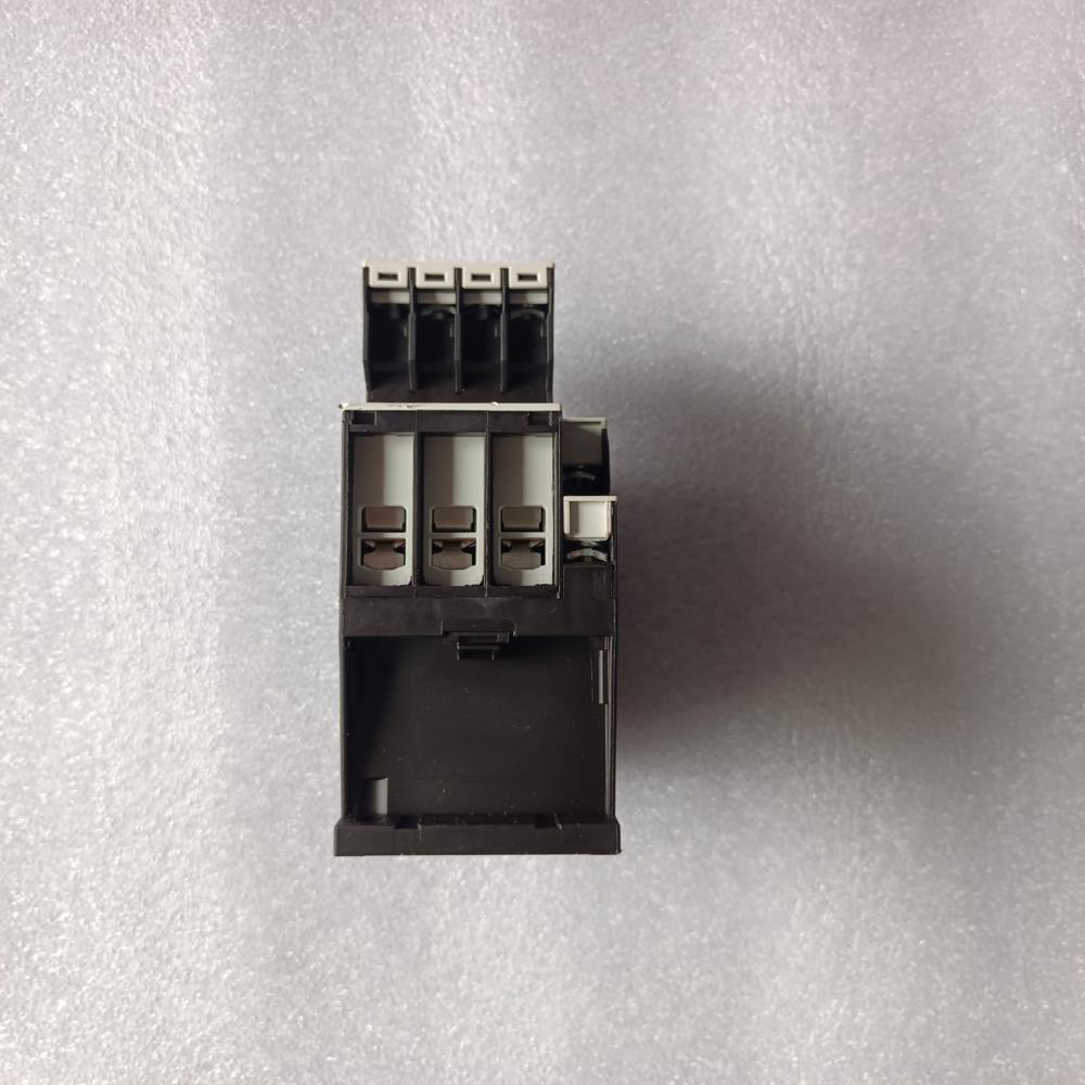 Used Eaton Dilm25-01 Xtce025c01 Contactor With Dila-xhi31 Xtcexfac31 Auxiliarycontact - Application: Industrieal