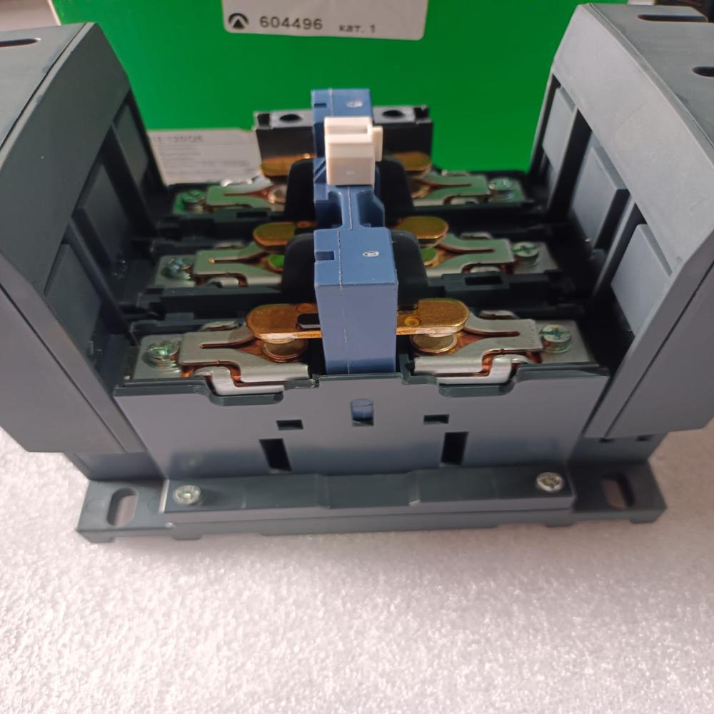 NEW Schneider LC1E120 Contactor 120 Amp Power Contactor 380V