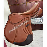Synthetic English Close Contact Saddle With Plastic Tree - Color: Brown