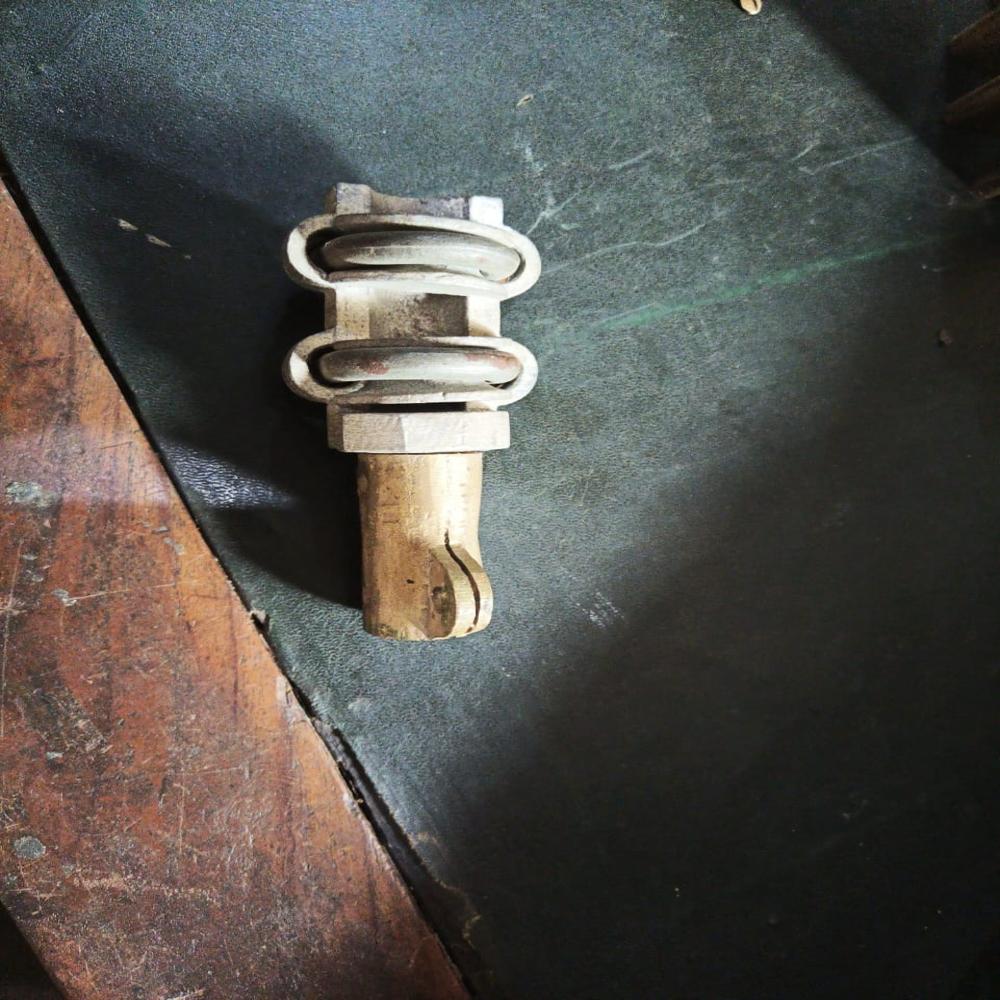 Bimetallic Connector - Weight: 100-1000 Grams (g)