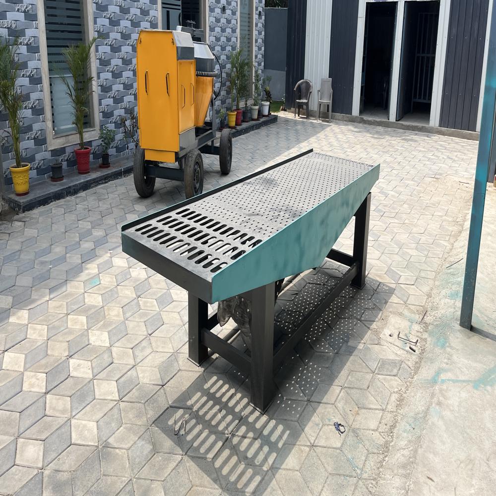 Vibration Table - Color: Multiple