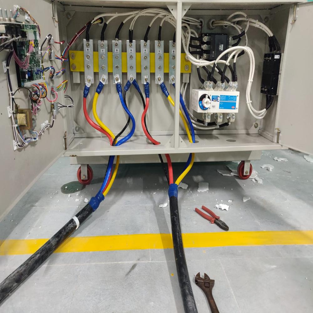 3 Phase Oil Cool Servo Voltage Stabiliser - Ambient Temperature: 40 Celsius (Oc)