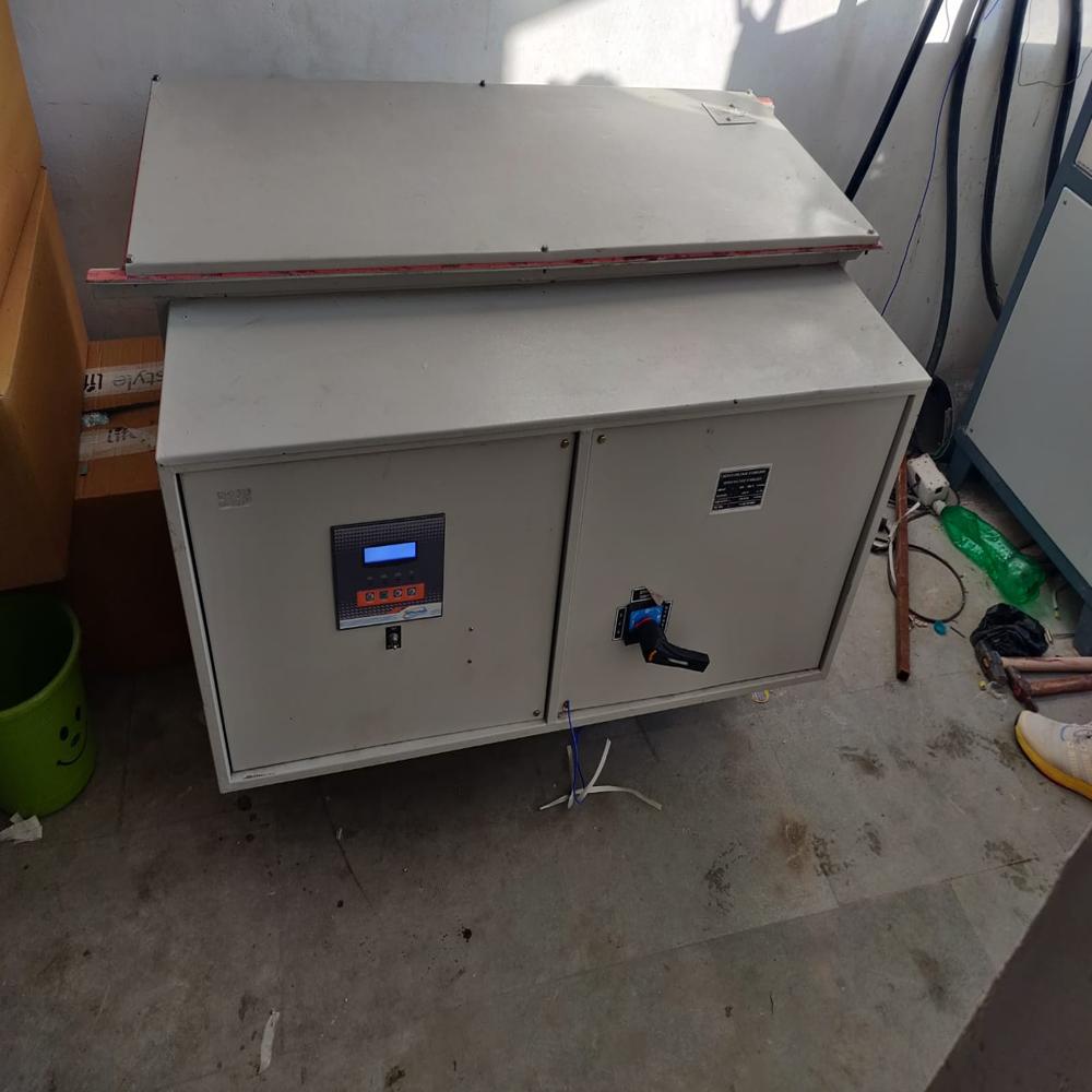 3 Phase Oil Cool Servo Voltage Stabiliser - Ambient Temperature: 40 Celsius (Oc)