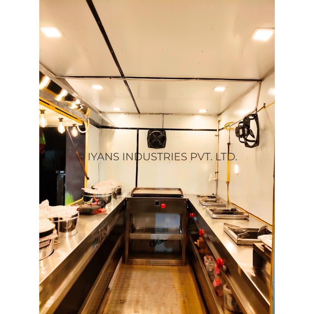 Modular Restaurant Container - External Dimension: 7*6ft