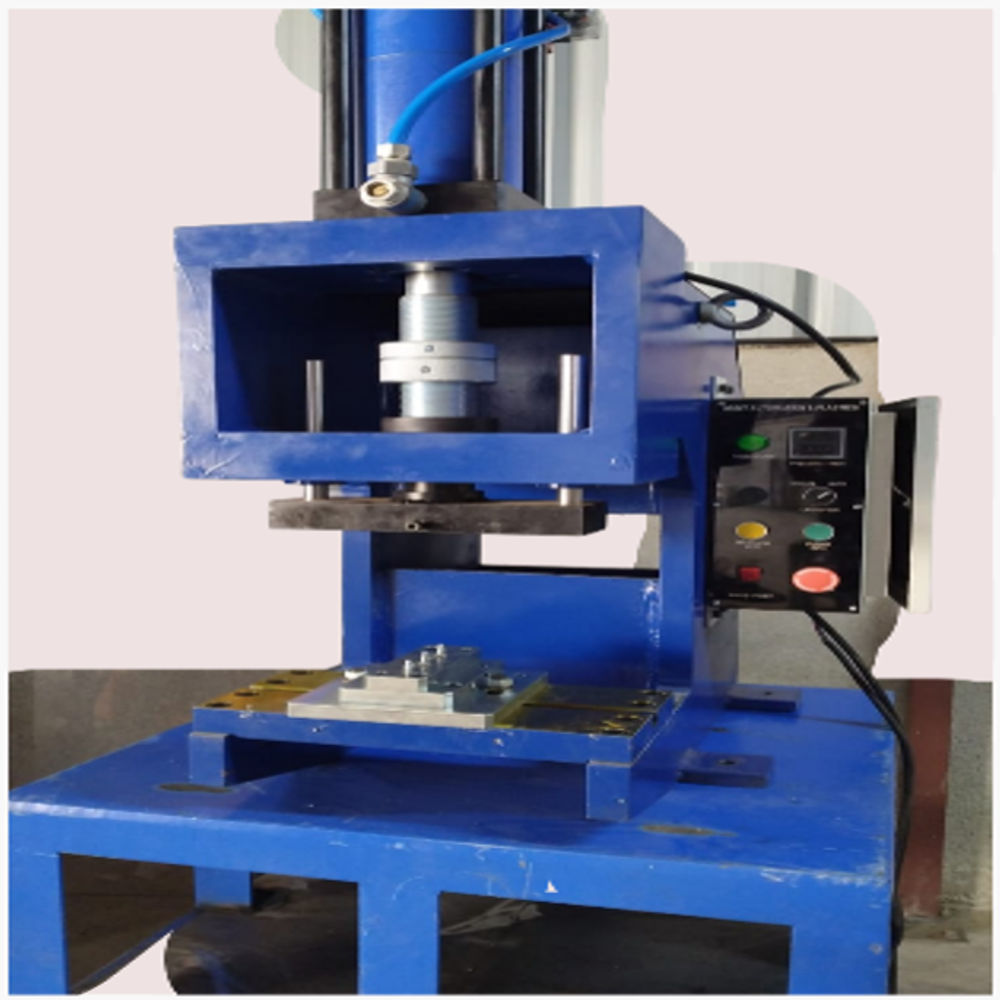 Industrial Nut Clinching Machine