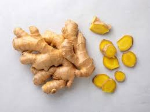 Natural Fresh Ginger - Preserving Compound: As Per Industry