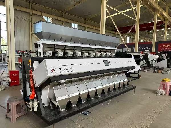 Multifunction Grain Rice corn Soybean Color Sorter machine/ Intelligent color sorter machine from China
