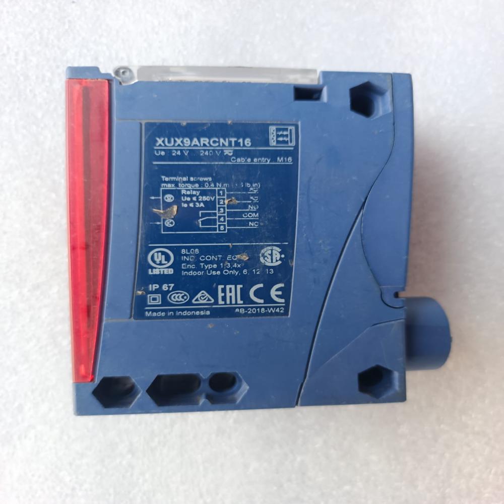 Used Telemecanique Xux9arcnt16 Photoelectric Sensor 24v Dc
