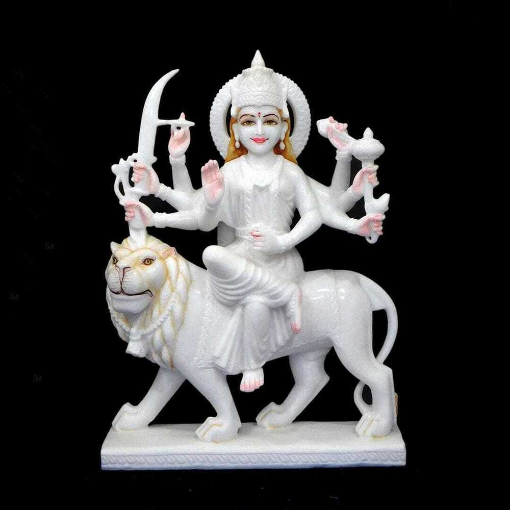 दुर्गा माँ की मूर्ति -