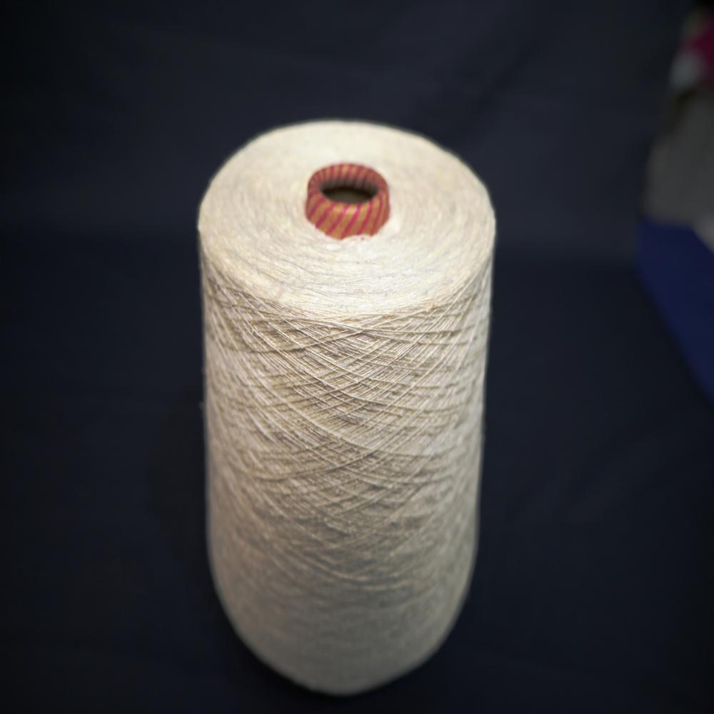 Eri Silk Yarn Slubby - Color: Natural White And Red / Dark Orange (natural)