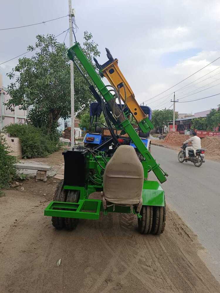 MBCB रबर ट्रैक पोस्ट पाइलिंग मशीन