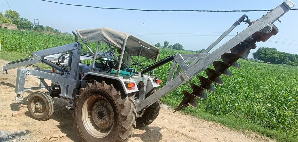 MBCB Tractor Post Piling Machine