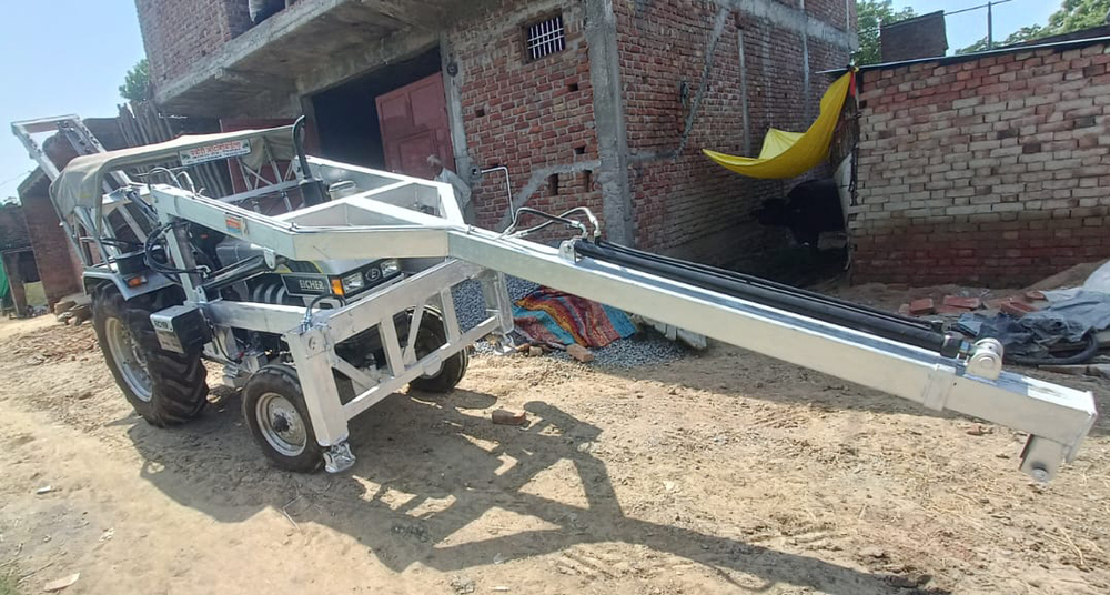 MBCB Tractor Post Piling Machine