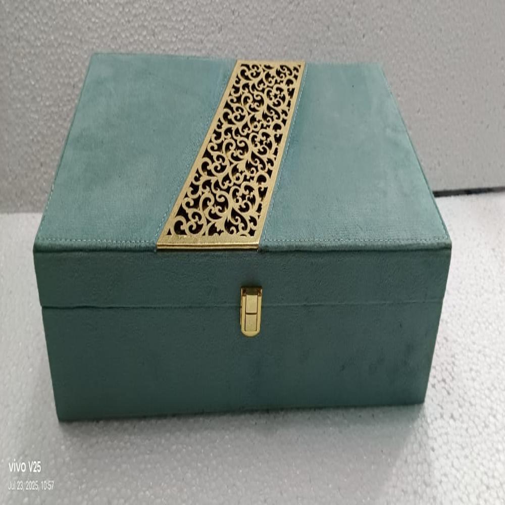 Laser Cutting Dry Fruit Box - Color: Multicolor