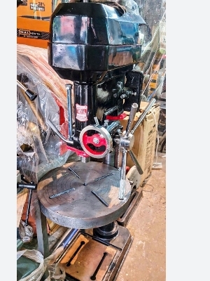 Pillar drill machine