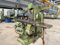 Correa Spain F2UE 1200 mm x 300 mm Universal Milling Machine