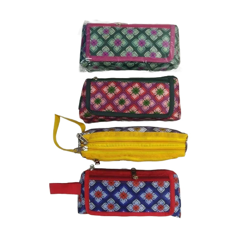 Ptd 3 Chain Flap Pouch Bag - Color: Multi Colour