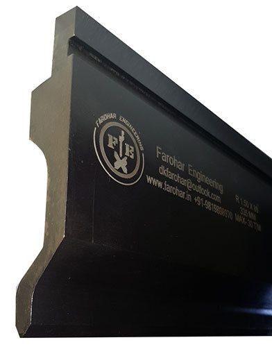 525 Profile Punch - Color: Black