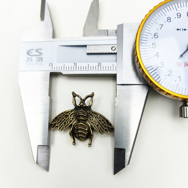 26*22MM Antique Brass Bee Shape Alloy Honeybee Metal Secrw Rivet for Garment Purse Accessories