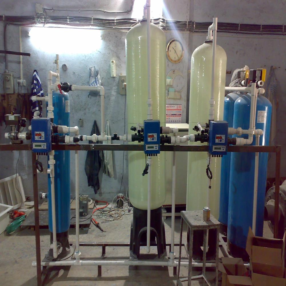 Dm Plant - 2000 Lph Capacity, Electric Drive, High Purity Water Treatment With Multi-stage Filtration, Low Noise, Frp And Stainless Steel Design