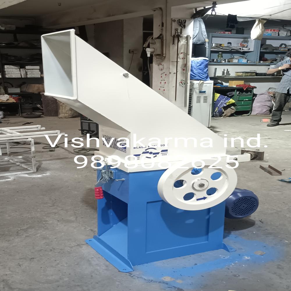 Cocopeat Making Machine - Color: Blue And White