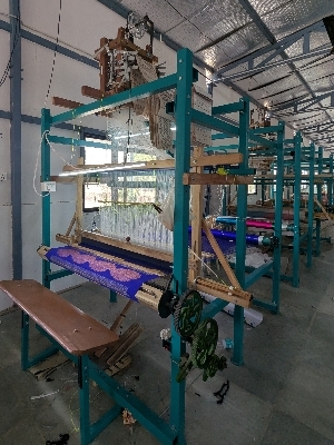 20 Meter Day Automatic Handloom Machine - Color: Wood Natural Colour`