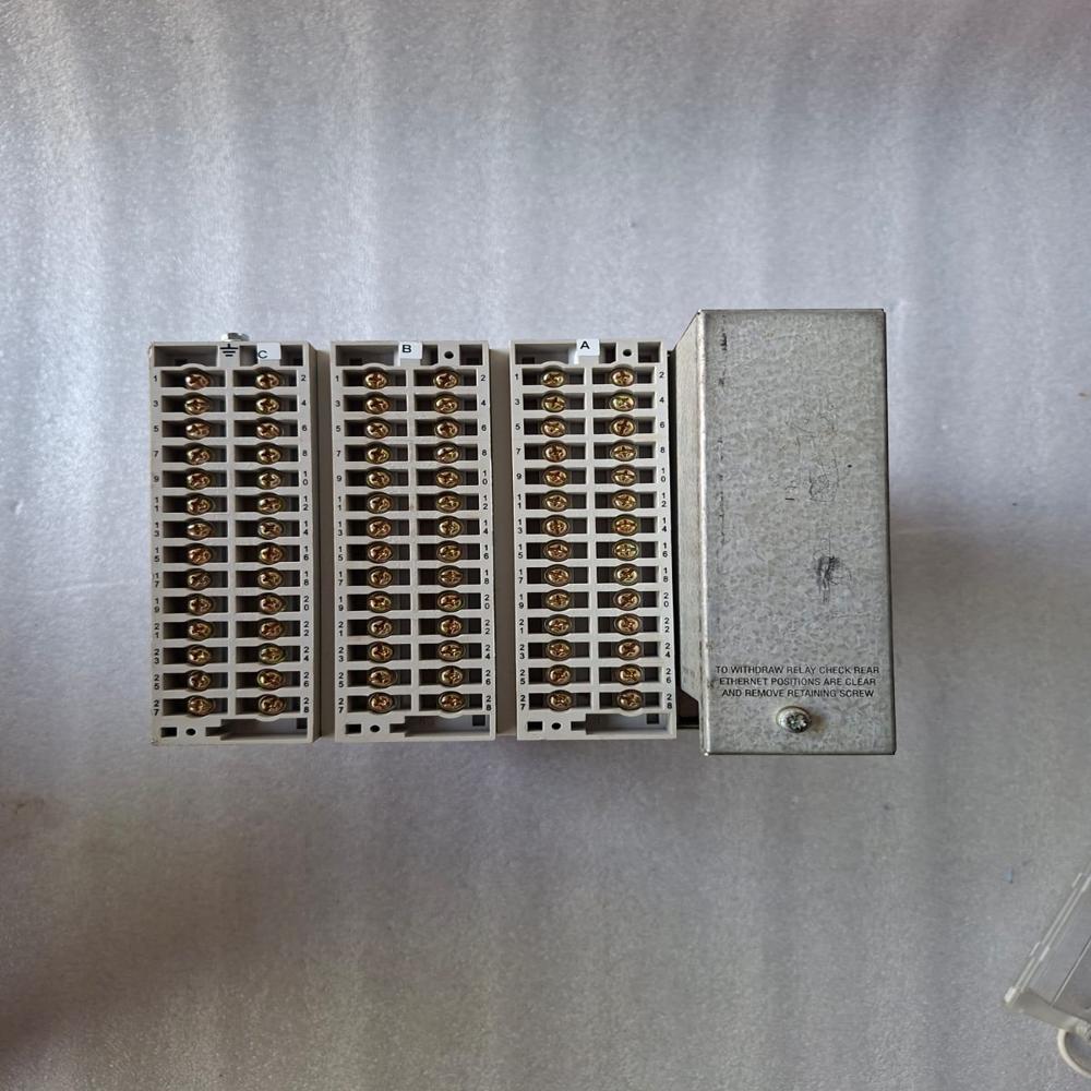 Used Siemens 7sr2203-2na77-0ea0 Dd Argus Over Current Relay Siemens - Coil Voltage: 220/440 Volt (V)