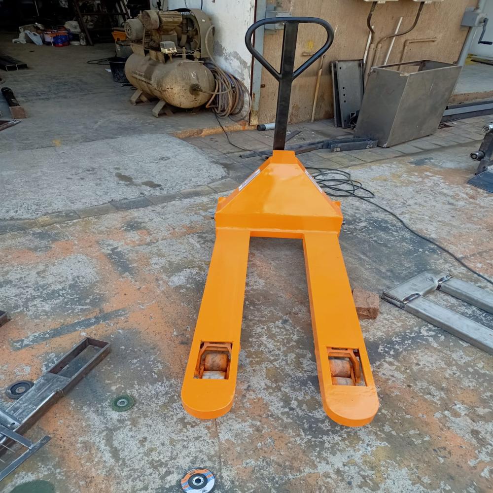 2500 kg Mild Steel Hand Pallet Truck