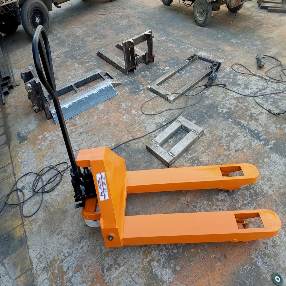 2500 kg Mild Steel Hand Pallet Truck