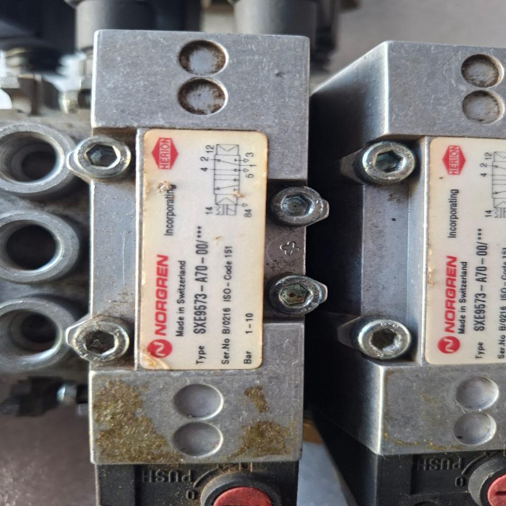 Used Norgren Sxe9573-a70-00 Solenoid Valve - Application: Pneumatic Control