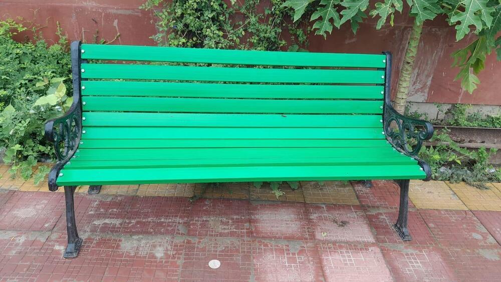 Casting Iron Frame And Metal Strips Garden Bench